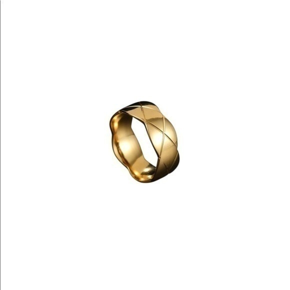 Jewelry - Quilted Ring